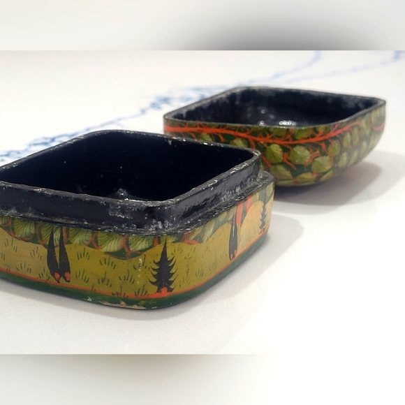 Vtg | Handmade| Kashmir| Lacquered Trinket Box - Picture 10 of 16